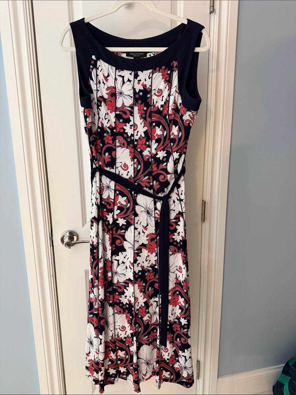 Perceptions NY Pleated Floral Maxi Dress L Navy Coral Sleeveless Belted